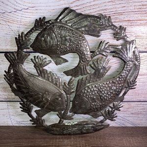 EUC Metal Fish Wall Art Unbranded
